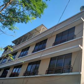 Hotel Rajendra, hotel a Chinchani
