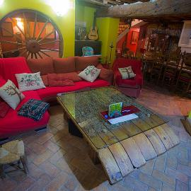 Casa Rural Inma, Segovia ,Hoces del Duraton y cerca de Madrid、Muñoverosのホテル