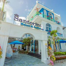 Santorini House and Coffee, hotel u gradu Da Nang