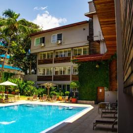 Mamba Point Hotel, hotel din Monrovia