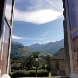 La Maison de Jeanne, hotel v destinaci Osse-en-Aspe