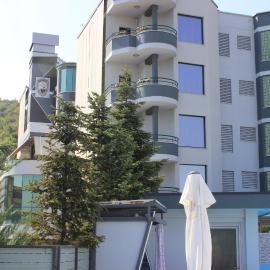 Luander Hotel, hotell i Tirana