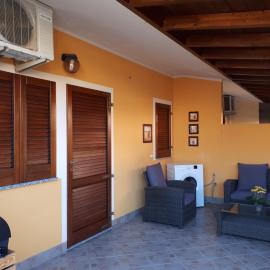 Alice's House - Monolocale, hotel Pulában