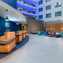 Holiday Inn Express - London Heathrow T4 by IHG, khách sạn ở Hillingdon