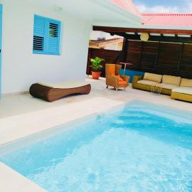 Location Maison Bleue avec piscine privative au Carbet Martinique, hotel in Le Carbet