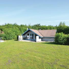 Two-Bedroom Holiday Home In Sydals, hotel a Skovbyballe