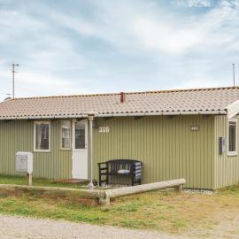 2 Bedroom Cozy Home In Hvide Sande