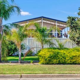 Zephyr Shores - Port Willunga - C21 SouthCoast Holidays