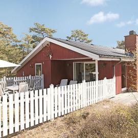 Holiday Home Røkjinkan, hotel u gradu 'Vester Sømarken'