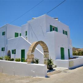 Pachaina에 위치한 호텔 Dioni lux inn