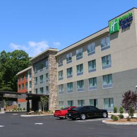 Holiday Inn Express & Suites - Hendersonville SE - Flat Rock by IHG, khách sạn ở Flat Rock