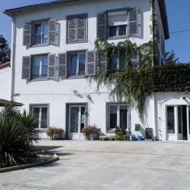 Chambres d'hôtes - Domaine Beau Sejour, hotel in Biaudos