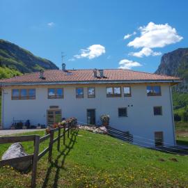 AGRITURISMO MASO PERTENER -adults friendly-, hotel em Comano Terme