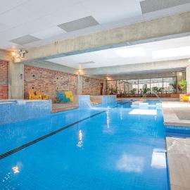 Sovereign Park Motor Inn โรงแรมในแบลเลอแรต