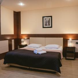 Korona Hotel, hótel í Boryspilʼ