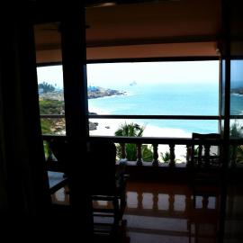 Vijaya Varma Beach Resort، فندق في كوفالام