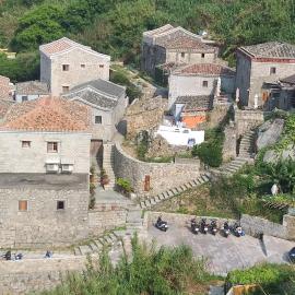 Chin -Be Village Cafe & Homestay, hotel u Bejganu