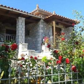 Katerinas Guest House, hotel in Leonidio