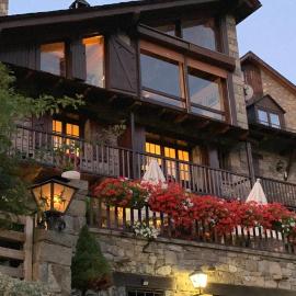 El Xalet de Taüll Hotel Rural, Hotel in Taull