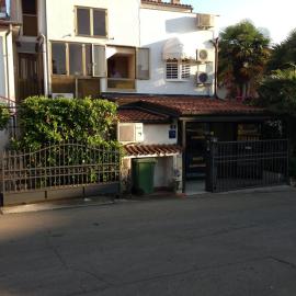 Apartments Oliva โรงแรมในโปเรช