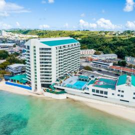 Alupang Beach Tower，塔穆寧的飯店