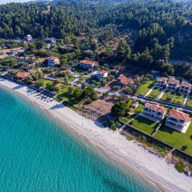 Viesnīca Beach Villa Ergopoli pilsētā Polihrono