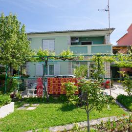 Apartments Ruzica, hotel u gradu Banjol