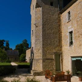 Château de Monceaux 5mn de Bayeux proche Mer, hotel i Bayeux