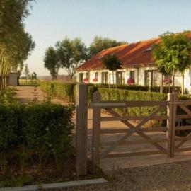 B&B Knotwilgenhoeve, hotel in Knokke-Heist