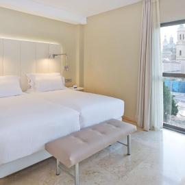 NH Ciudad de Zaragoza, hotel v destinaci Zaragoza
