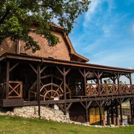 Gościniec Ryński Młyn, hotel v destinácii Ryn