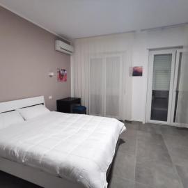 CESARE ROOMS