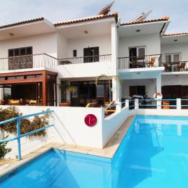 GuestHouse Vila Lusitania, hotel in Funchal