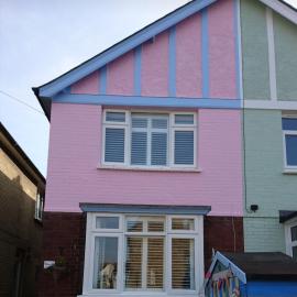 Charming pink house with perfect location