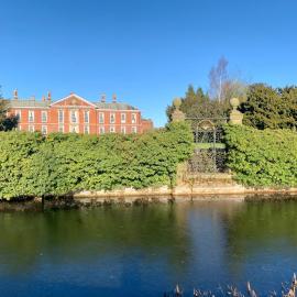 Bosworth Hall Hotel & Spa, хотел в Маркет Босуърт