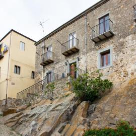 Casa vacanze Ai Valàti CIR 19082-037C20-6280 CIN IT0820-37C284E-SHYWG, Hotel in Geraci Siculo