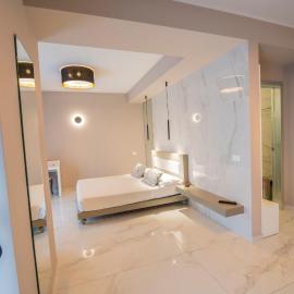 Milazzo Aeolian Sea Port B&B, хотел в Милацо