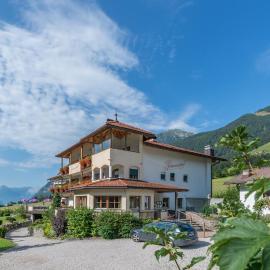 Berghotel Johanneshof, hotel in Anterselva di Mezzo