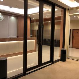 LCR HOTEL, ξενοδοχείο σε Ende