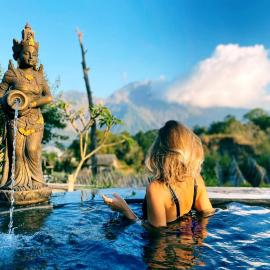 Batur Pyramid Guesthouse, hotel di Kintamani