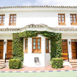 Hotel Los Arcos, hotel v destinácii Dosbarrios
