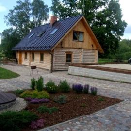 Vilks un Briedis Holiday Home & Wellness Area, viešbutis Smiltenėje