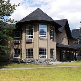Mountain View Inn، فندق في كانمور