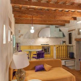 MarcheAmore - Il Passaggio Segreto, luxury loft with private courtyard, hotelli kohteessa Fermo