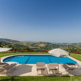 Villa del Cucco, hotel v destinaci Fossombrone