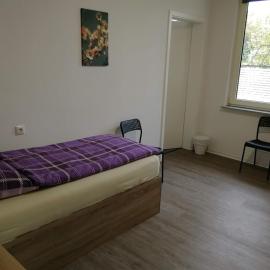 Haupthaus Möblierte Zimmer mit eigenem Bad, khách sạn ở Uelzen