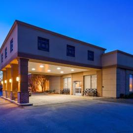 Best Western Crossroads of the Bluffs: Council Bluffs şehrinde bir otel