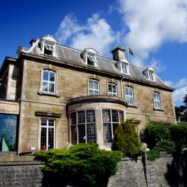 The Manor House At Celtic Manor: Newport şehrinde bir otel