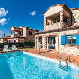 Villa-Johanna, hotel i Kaštelir