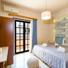 Evangelos Apartments, khách sạn ở Plataniás